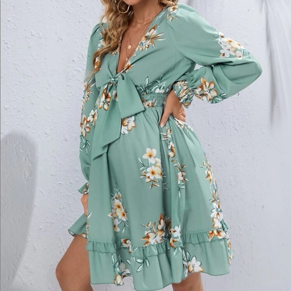 Maternity Dress - Picture 5 of 5